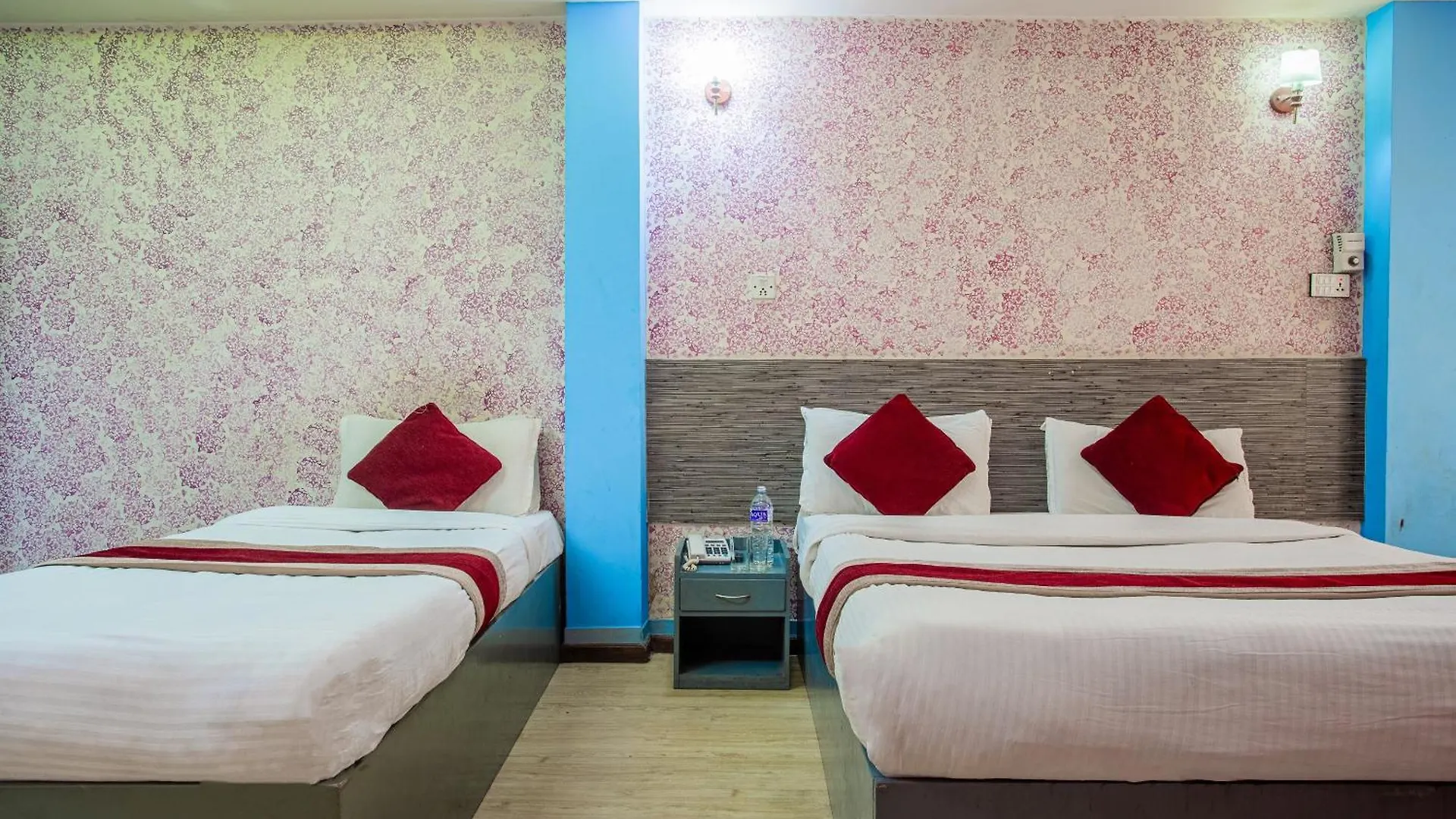 קטמנדו Oyo 808 Hotel Om Ganapati Pvt Ltd